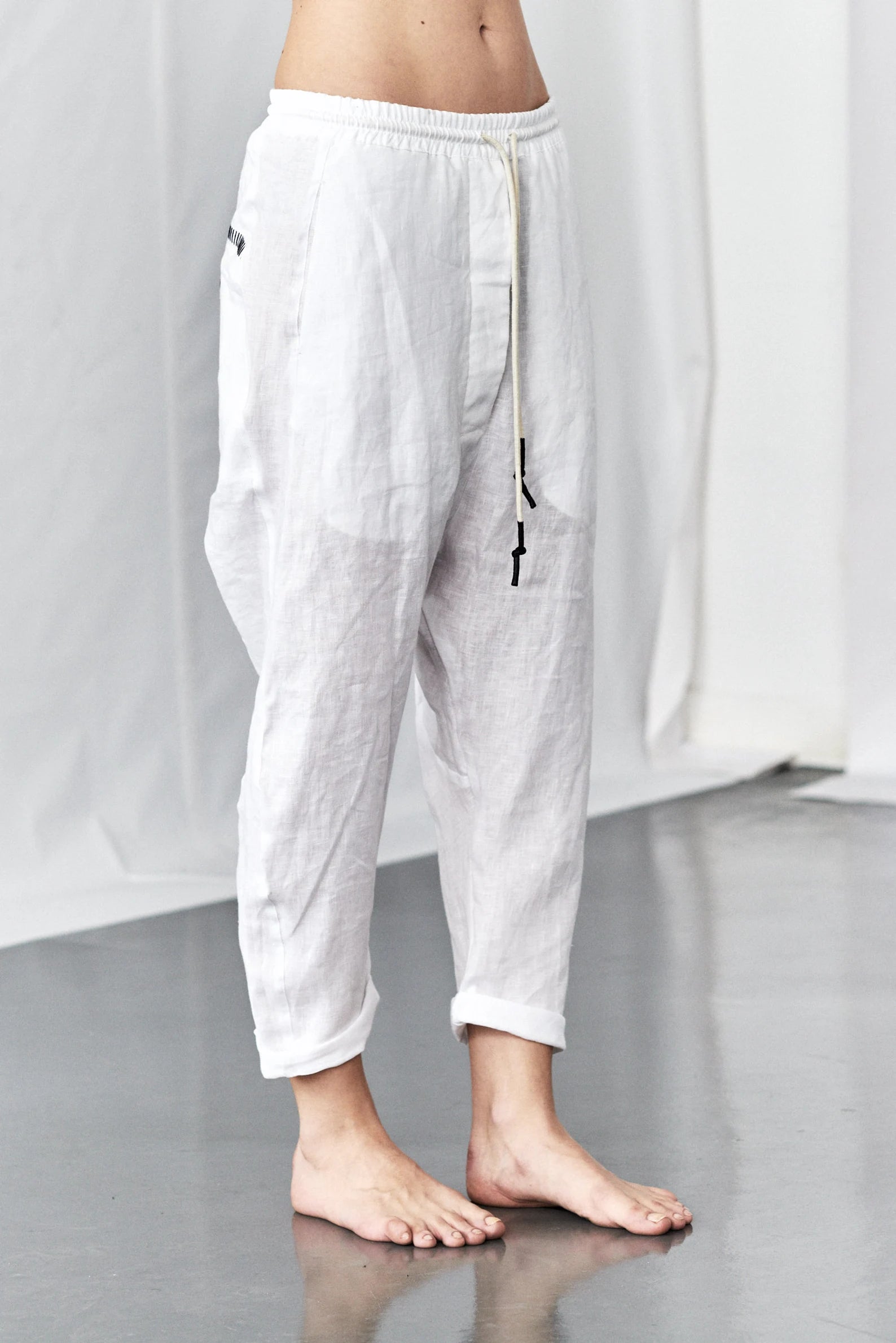 BLACK DROPPED CROTCH LINEN PANTS