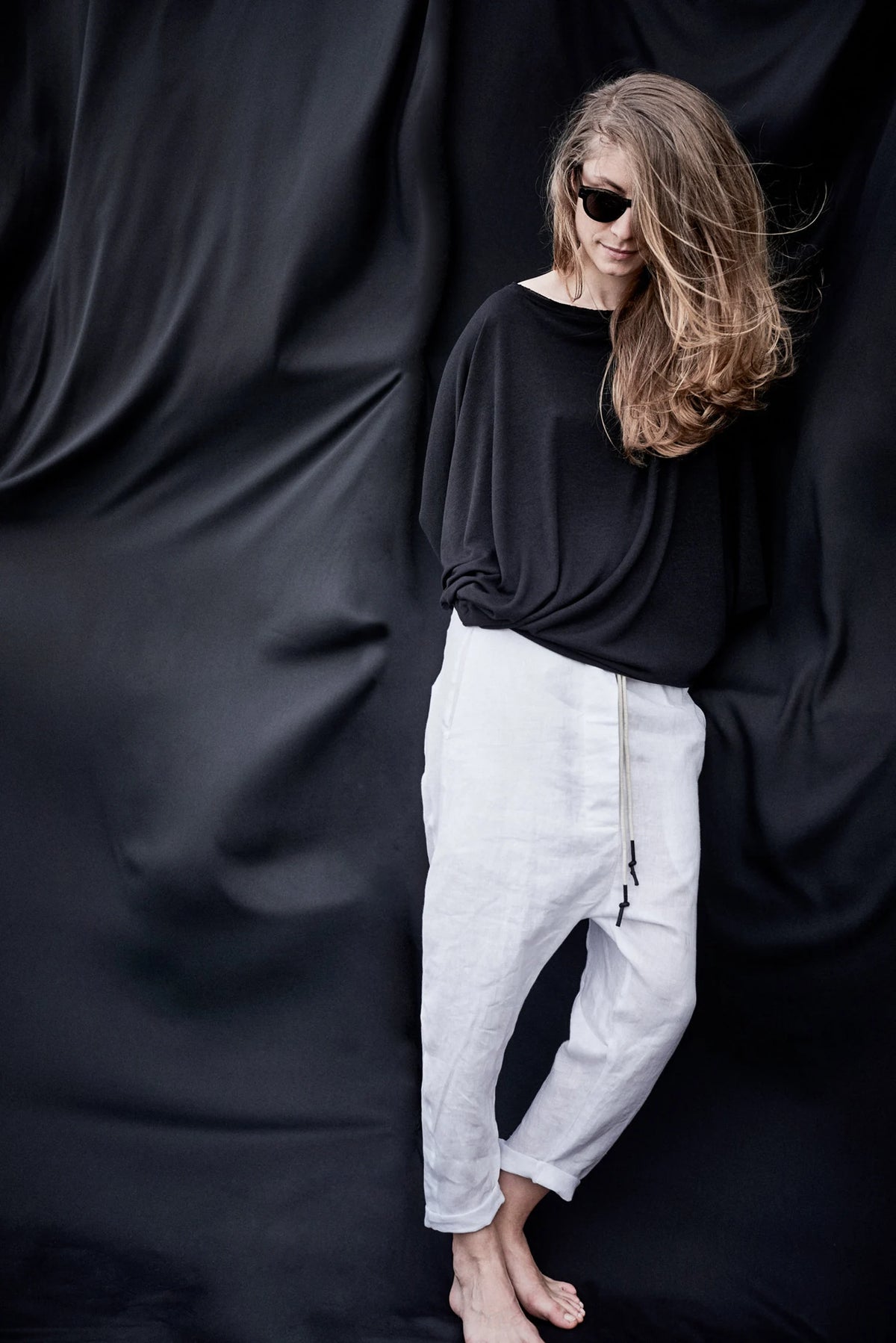 BLACK DROPPED CROTCH LINEN PANTS