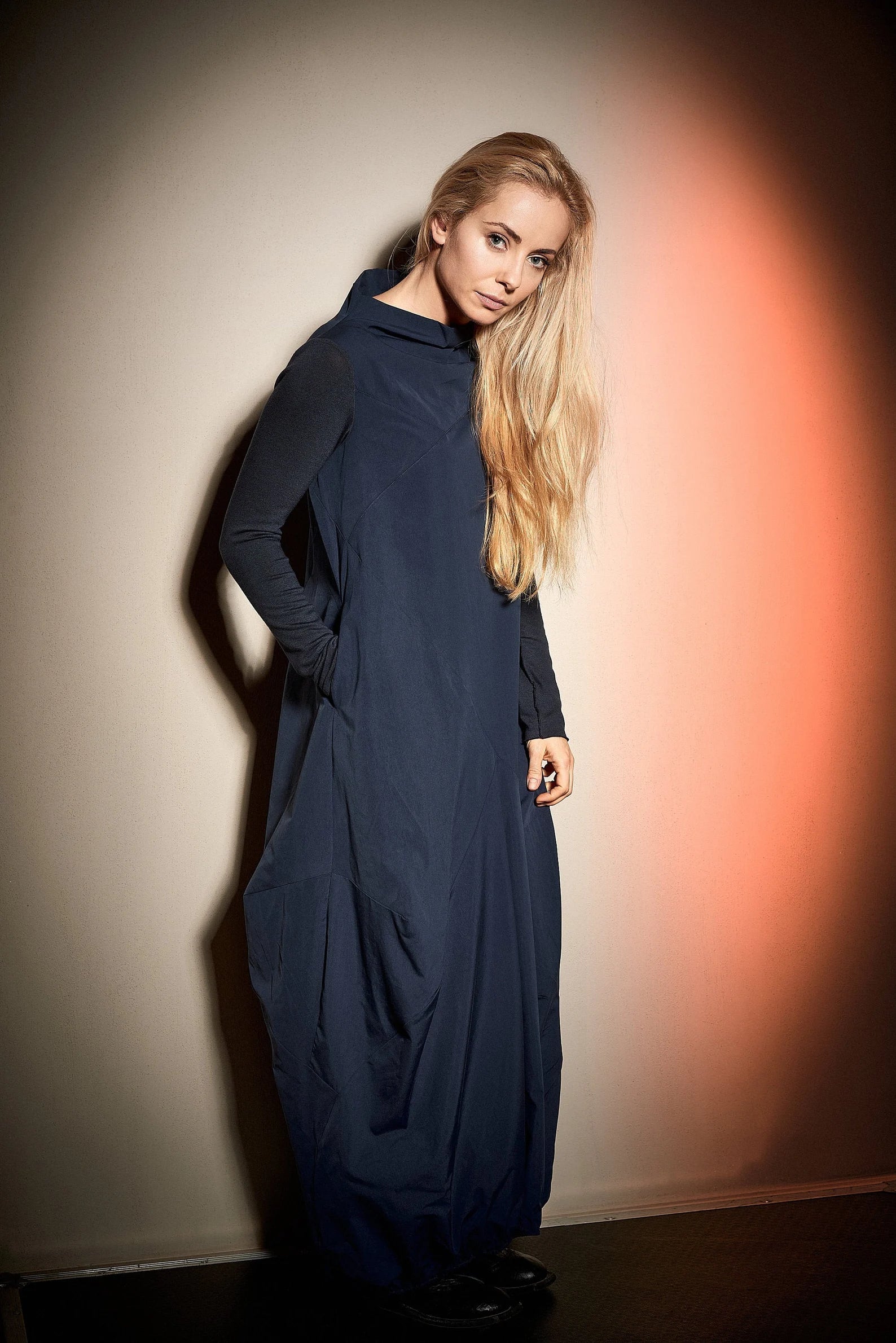 LONG SLEEVED DISTORTED MAXI DRESS