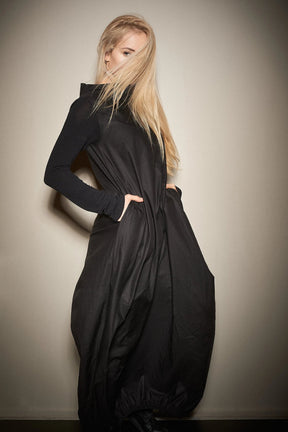 LONG SLEEVED DISTORTED MAXI DRESS