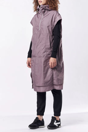SHORT SLEEVED ANORAK