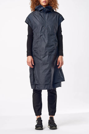 SHORT SLEEVED ANORAK