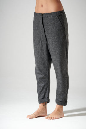 LOOSE CROPPED WOOL PANTS