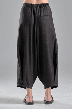 CROPPED LOW CROTCH WOOL PANTS