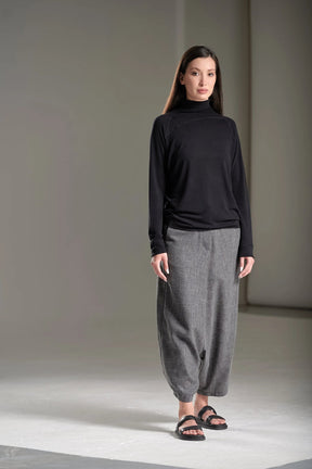 CROPPED LOW CROTCH WOOL PANTS