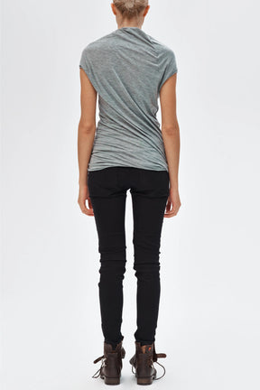 TWISTED CAP SLEEVED BLOUSE