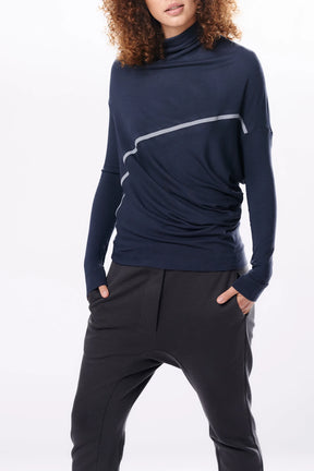 REVERSIBLE LONG SLEEVED TOP