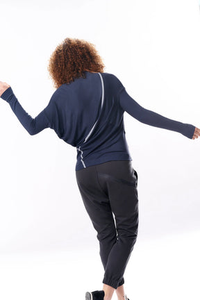 REVERSIBLE LONG SLEEVED TOP